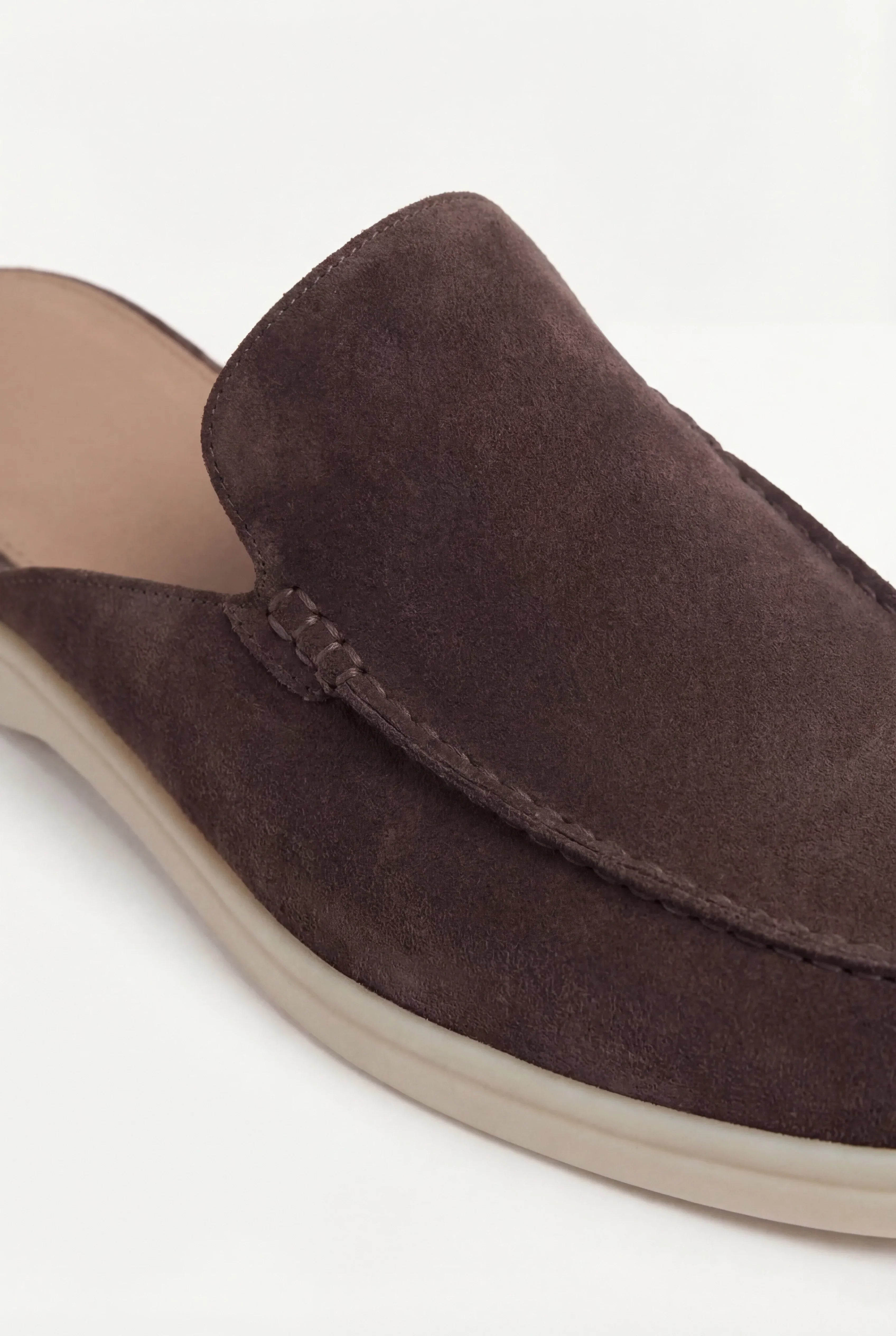 Brown Suède Yacht Mule